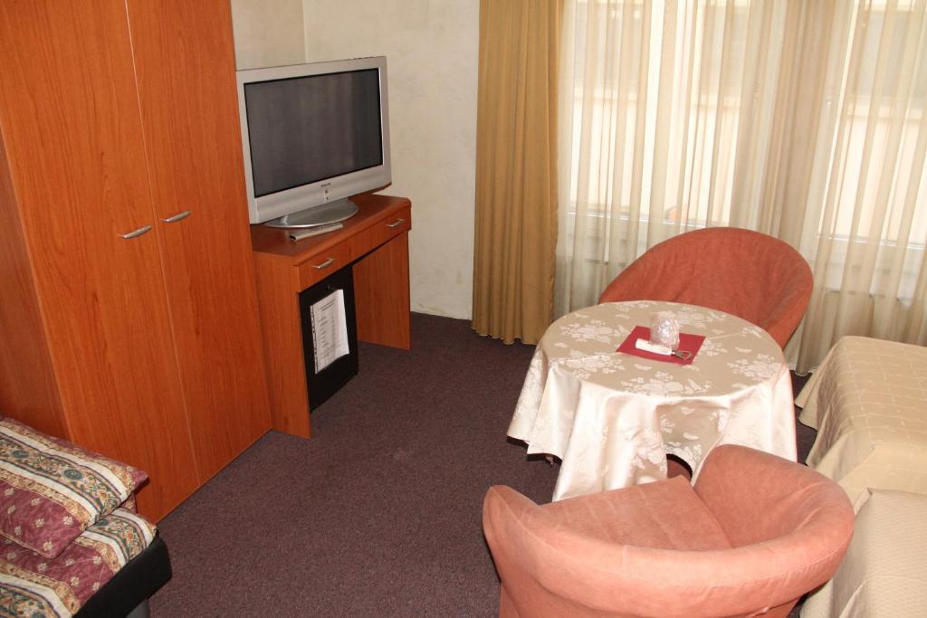 ホテル オーベルジュ ガリオッティ ルクセンブルク 部屋 写真